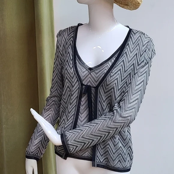 2PC Escada Ensemble - Picture 12 of 14